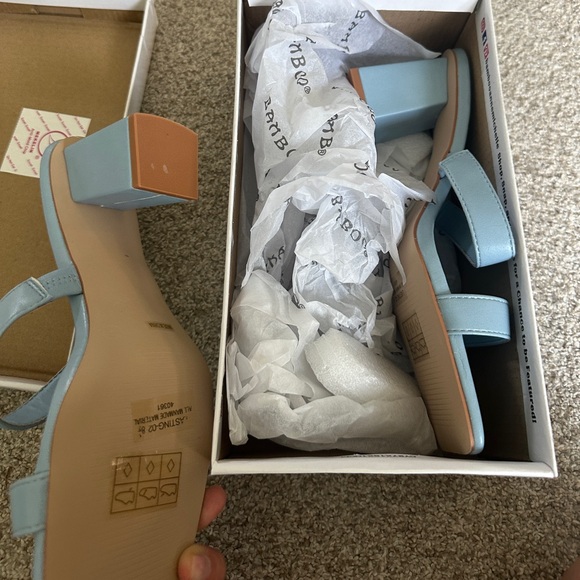 NWT light blue block heel sandals - Picture 4 of 5